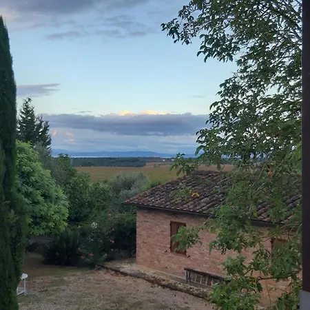 Casale Dell'assiolo לינה וארוחת בוקר